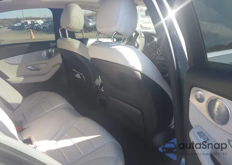 2016 Mercedes-Benz C 300 4Matic/Luxury 4Matic/Sport 4Matic from USA, damaged, VIN 55SWF4KB8GU126941